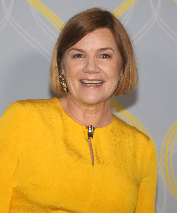 Photos: Broadway Stars Align on the 2022 Tony Awards Red Carpet Image