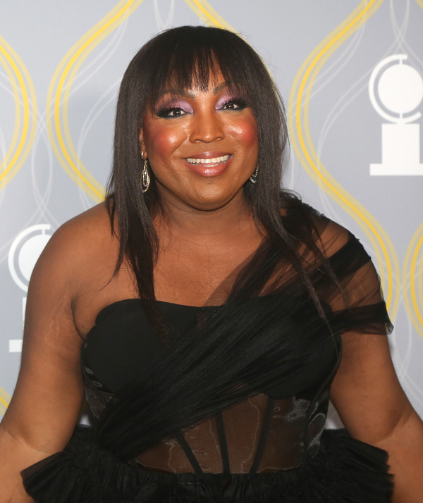 Photos: Broadway Stars Align on the 2022 Tony Awards Red Carpet Image