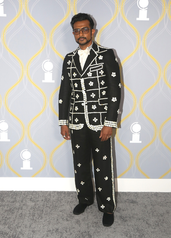 Photos: Broadway Stars Align on the 2022 Tony Awards Red Carpet Image