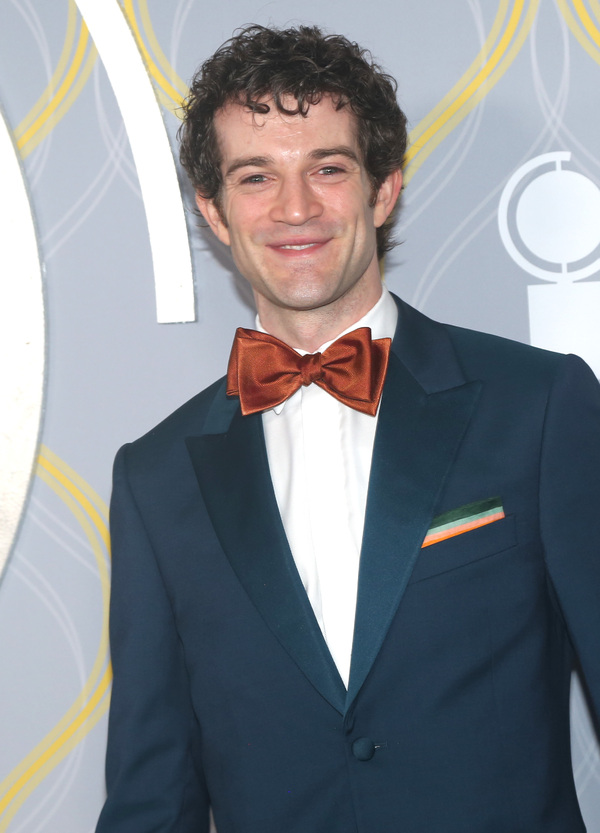 Photos: Broadway Stars Align on the 2022 Tony Awards Red Carpet Image