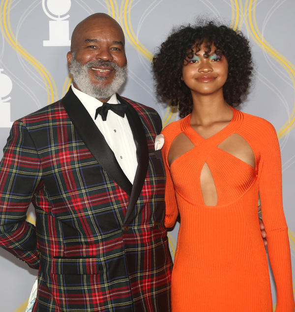 Photos: Broadway Stars Align on the 2022 Tony Awards Red Carpet Image