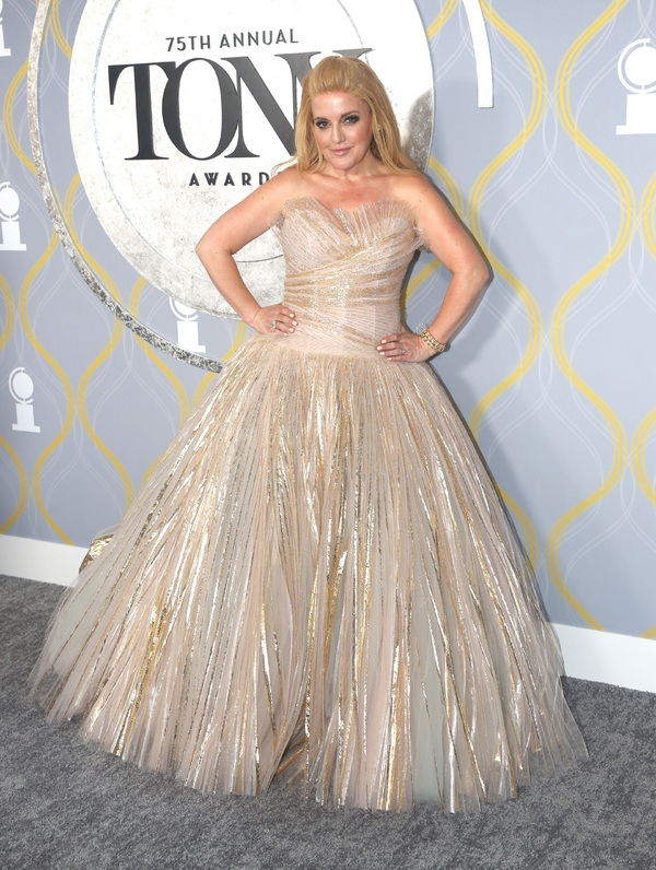 Photos: Broadway Stars Align on the 2022 Tony Awards Red Carpet Image
