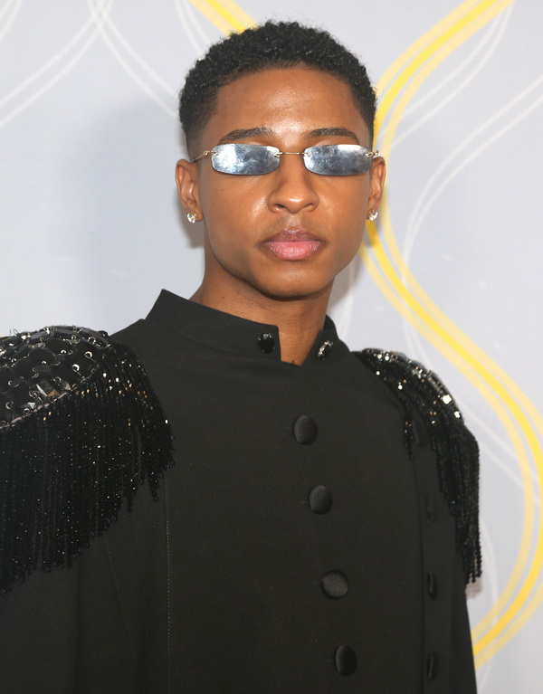 Photos: Broadway Stars Align on the 2022 Tony Awards Red Carpet Image