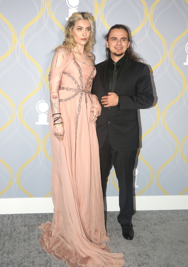 Photos: Broadway Stars Align on the 2022 Tony Awards Red Carpet Image