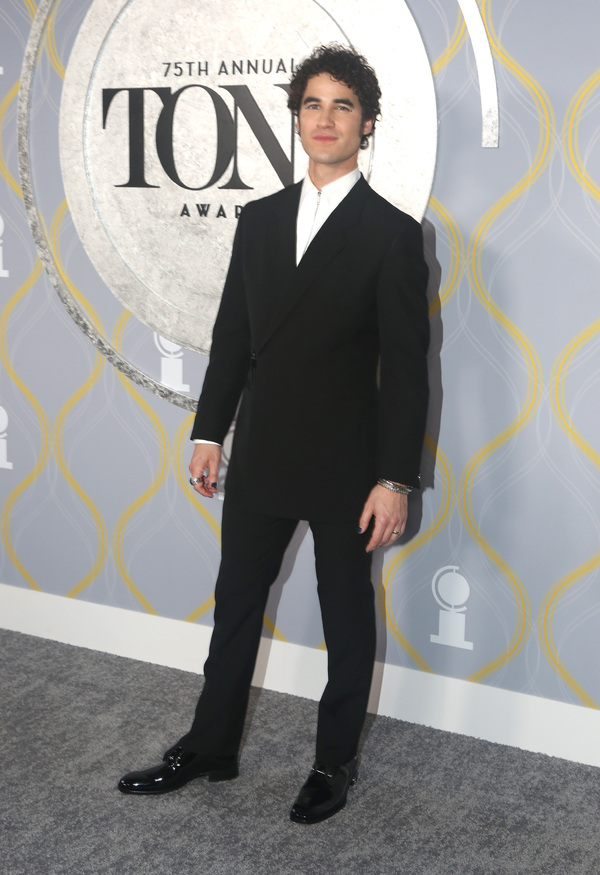 Photos: Broadway Stars Align on the 2022 Tony Awards Red Carpet Image