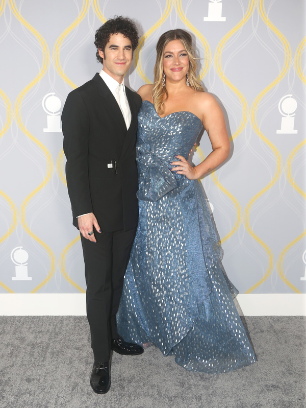 Photos: Broadway Stars Align on the 2022 Tony Awards Red Carpet Image