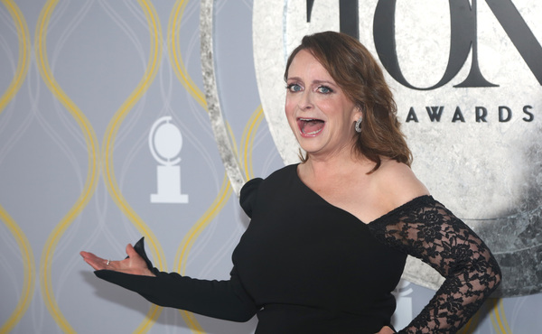 Photos: Broadway Stars Align on the 2022 Tony Awards Red Carpet Image
