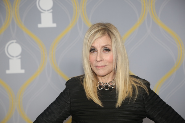 Photos: Broadway Stars Align on the 2022 Tony Awards Red Carpet Image