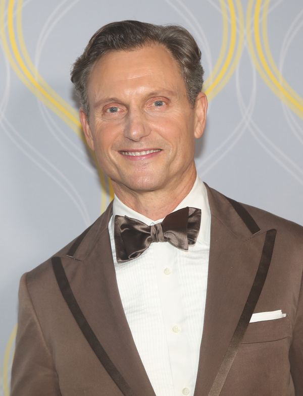 Photos: Broadway Stars Align on the 2022 Tony Awards Red Carpet Image