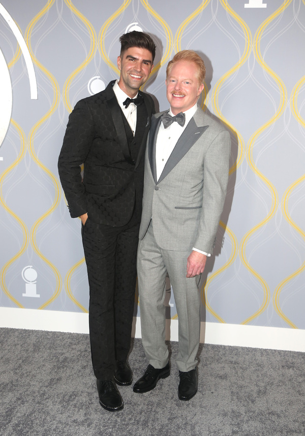 Photos: Broadway Stars Align on the 2022 Tony Awards Red Carpet Image