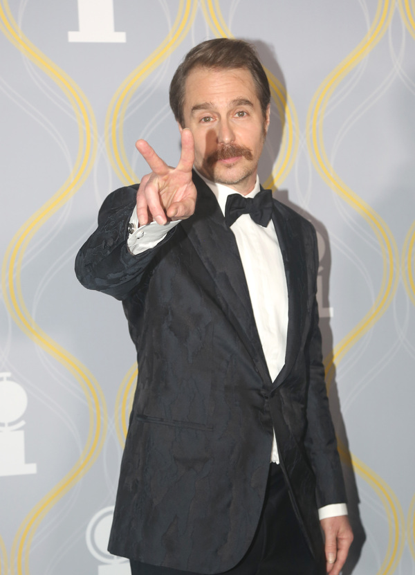 Photos: Broadway Stars Align on the 2022 Tony Awards Red Carpet Image
