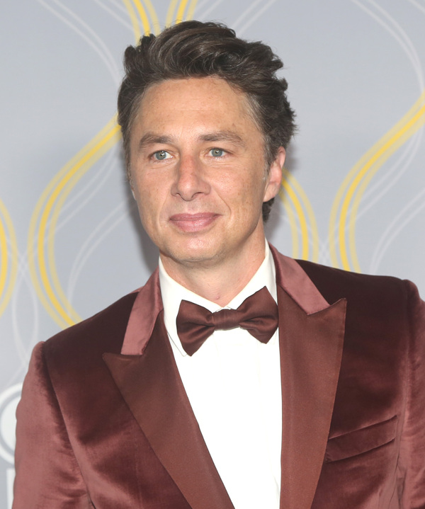Photos: Broadway Stars Align on the 2022 Tony Awards Red Carpet Image