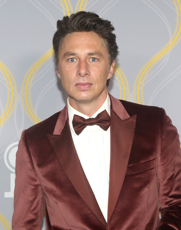Photos: Broadway Stars Align on the 2022 Tony Awards Red Carpet Image
