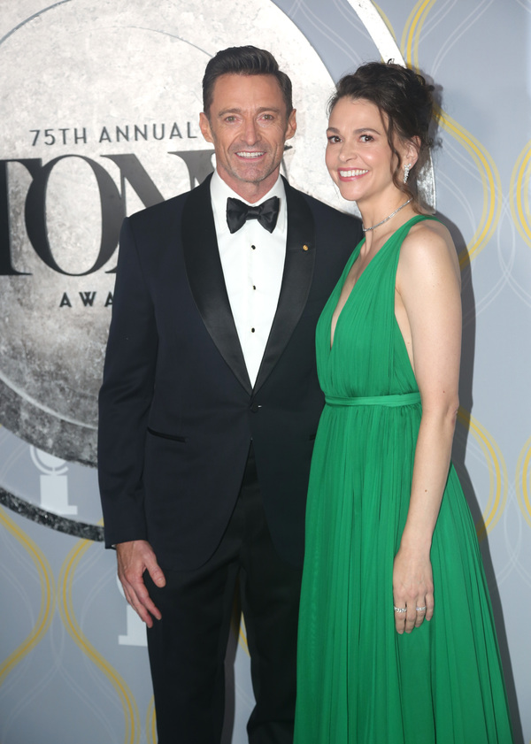 Photos: Broadway Stars Align on the 2022 Tony Awards Red Carpet Image