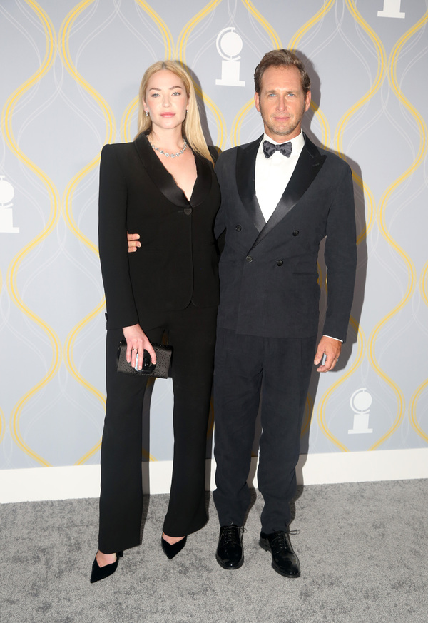Photos: Broadway Stars Align on the 2022 Tony Awards Red Carpet Image