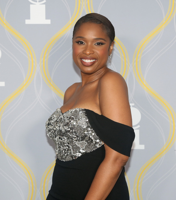 Photos: Broadway Stars Align on the 2022 Tony Awards Red Carpet Image