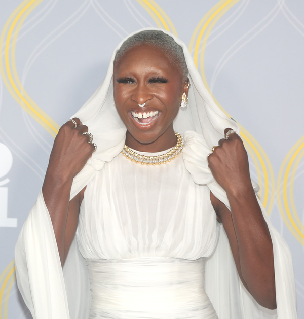 Photos: Broadway Stars Align on the 2022 Tony Awards Red Carpet Image