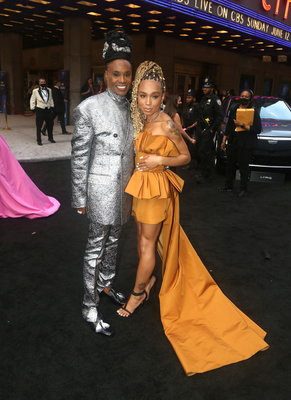 Photos: Broadway Stars Align on the 2022 Tony Awards Red Carpet Image