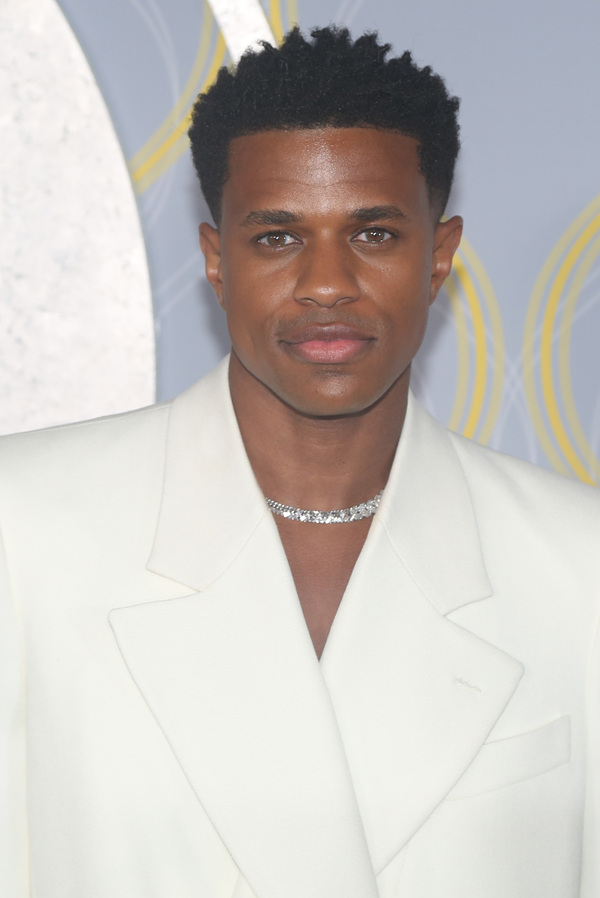 Photos: Broadway Stars Align on the 2022 Tony Awards Red Carpet Image