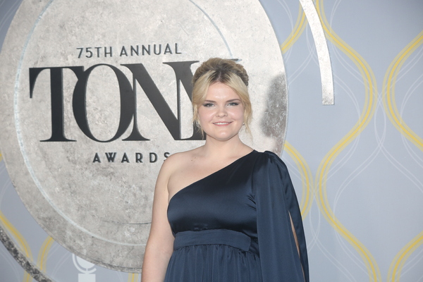 Photos: Broadway Stars Align on the 2022 Tony Awards Red Carpet Image