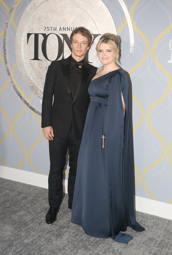 Photos: Broadway Stars Align on the 2022 Tony Awards Red Carpet Image