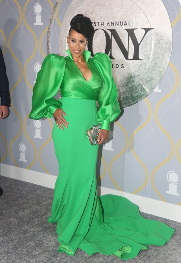 Photos: Broadway Stars Align on the 2022 Tony Awards Red Carpet Image
