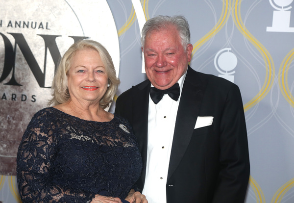 Photos: Broadway Stars Align on the 2022 Tony Awards Red Carpet Image