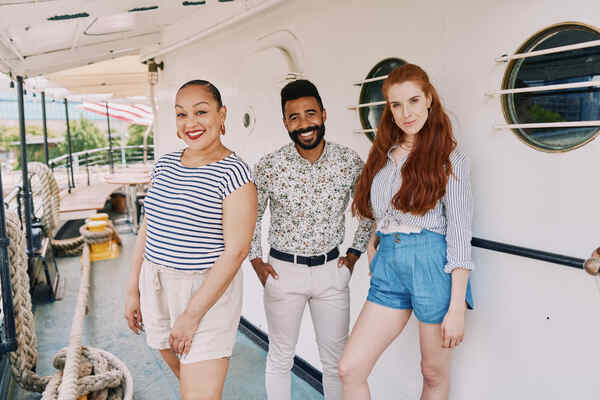 Photos: Meet the Cast of TITANIQUE In New Nautical Portraits Image