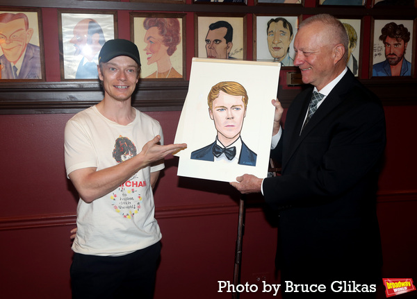 Photos: Alfie Allen Receives Portrait at Sardis Image