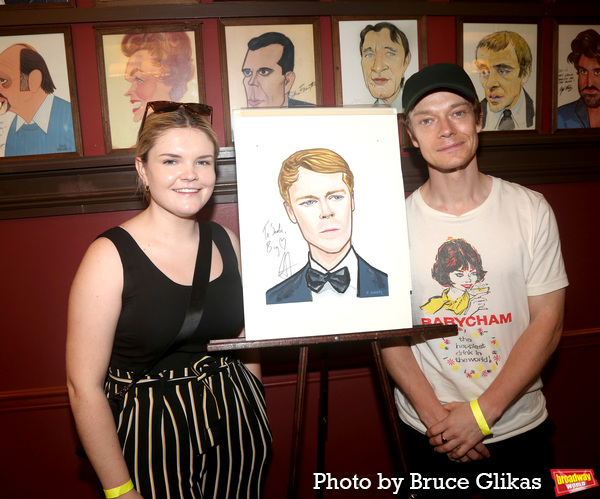 Photos: Alfie Allen Receives Portrait at Sardis Image
