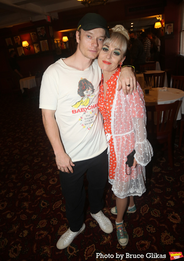 Photos: Alfie Allen Receives Portrait at Sardis Image