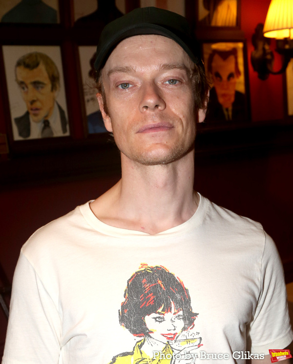 Photos: Alfie Allen Receives Portrait at Sardis Image