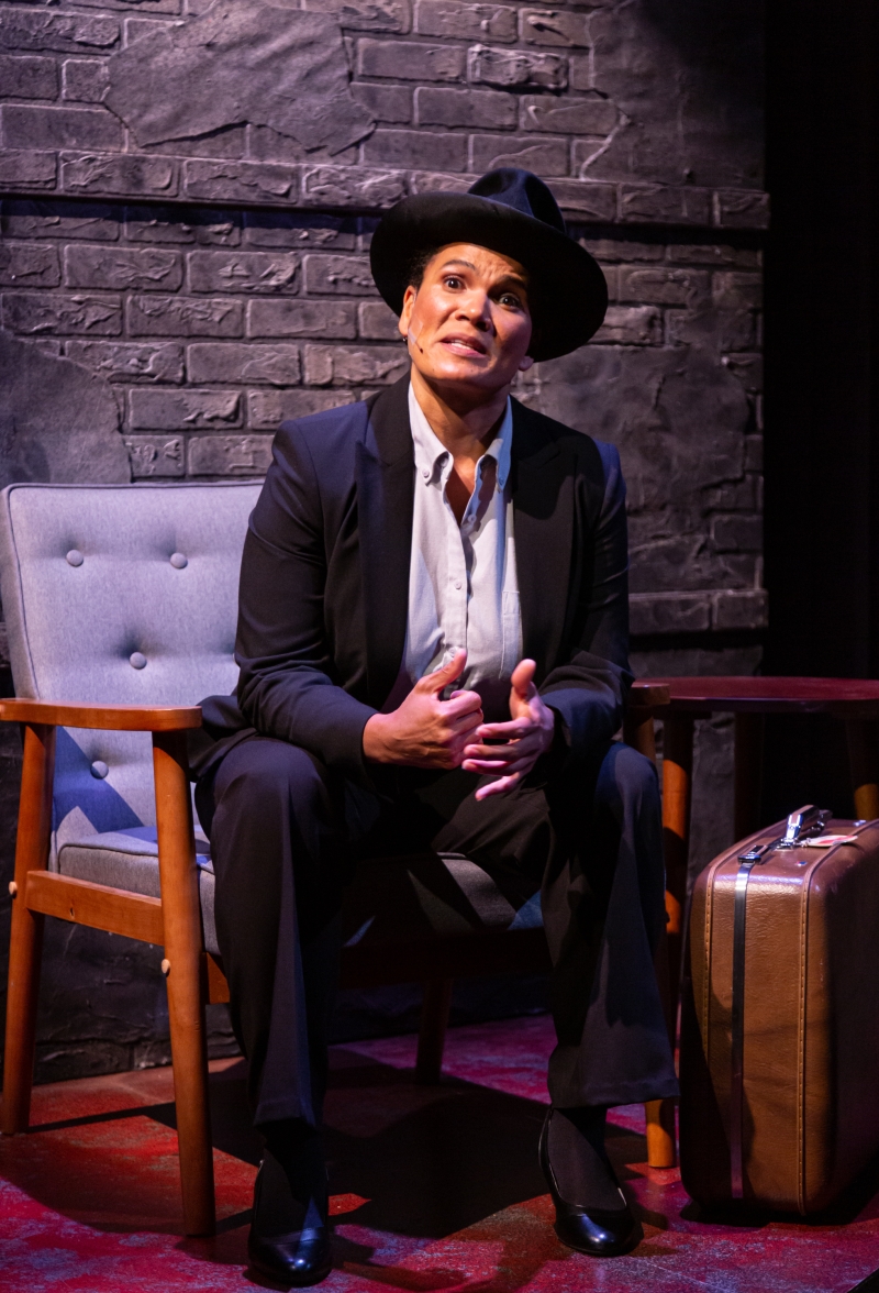 Review: FIRES IN THE MIRROR: CROWN HEIGHTS, BROOKLYN AND OTHER IDENTITIES at Theater J 