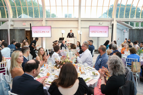 Photos: See Adam Jacobs, Kate Rockwell & More at New York Restoration Project's Spring Picnic Gala Image