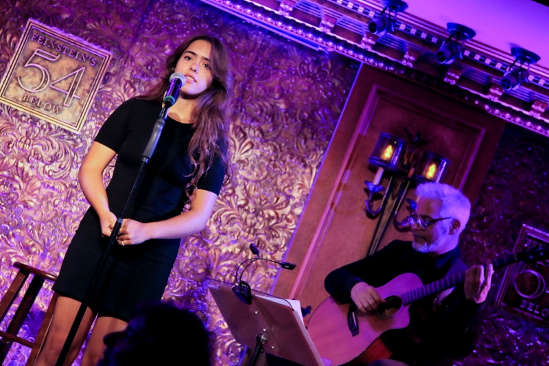 Review: RACHEL BAY JONES Gives Feinstein's/54 Below Crowd A Chill Night Out Image