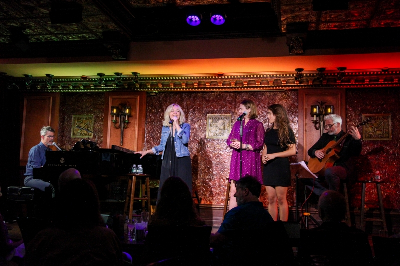 Review: RACHEL BAY JONES Gives Feinstein's/54 Below Crowd A Chill Night Out Image