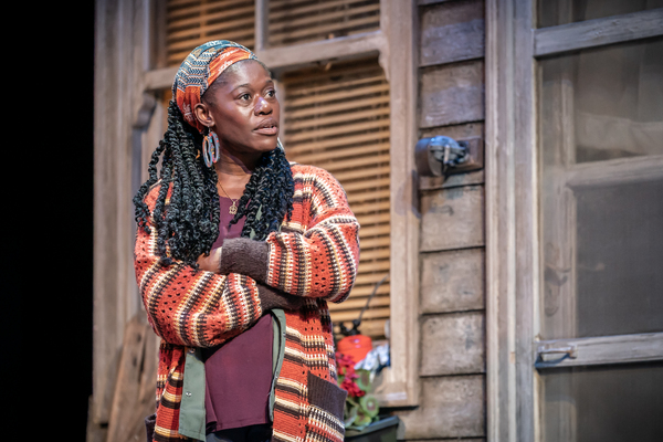 Photos: First Look at David Harbour and More in MAD HOUSE Image