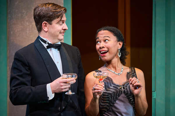 Photos: First Look at Noel Coward's PRIVATE LIVES at Pitlochry Festival Image