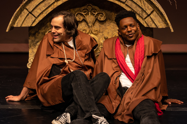 Photos: First look at Evolution Theatre Co's BIRDS OF A FEATHER Image