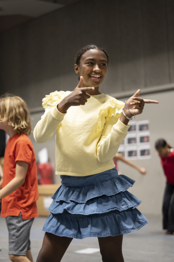 Photos: Inside Rehearsals For BUGSY MALONE at Theatre Royal Bath Image