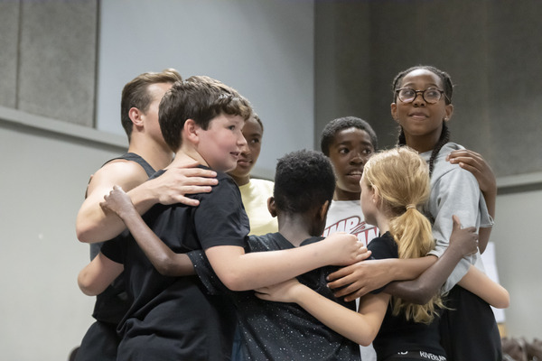 Photos: Inside Rehearsals For BUGSY MALONE at Theatre Royal Bath Image