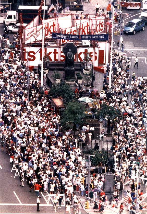 Photos: TKTS Times Square Turns 49 - See the Iconic Ticket Booth Through the Years Image
