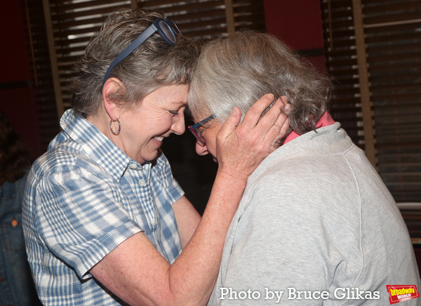 Photos: Julie White Receives Her Portrait at Sardi's Image