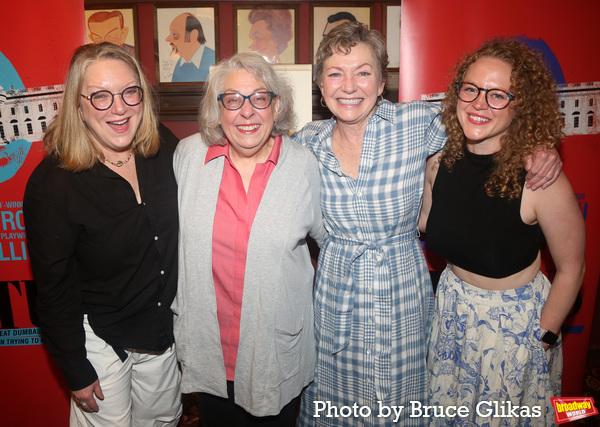 Photos: Julie White Receives Her Portrait at Sardi's Image