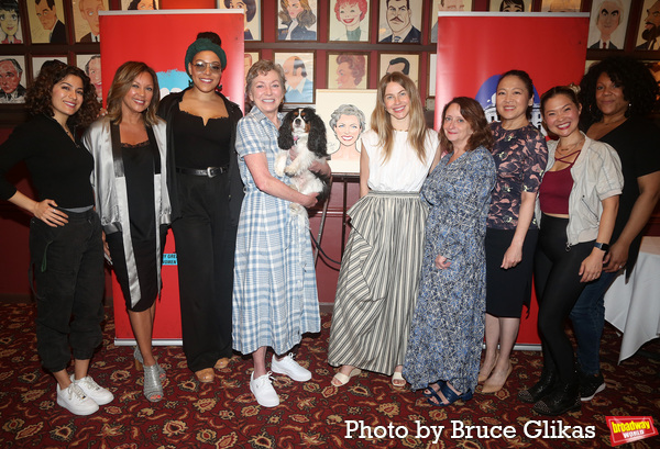 Photos: Julie White Receives Her Portrait at Sardi's Image