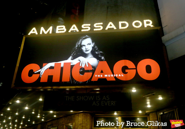 Photos: CHICAGO Celebrates 10,000 Performances on Broadway Image