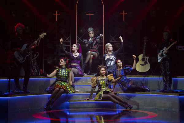 Review: SIX THE MUSICAL at Comedy Theatre Image