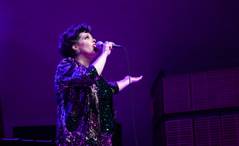 Review: Internet Sensation Debbie Wileman Conjures What Might Have Been In HAPPY 100TH BIRTHDAY JUDY GARLAND! At Carnegie Hall Image