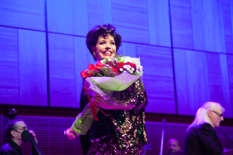 Review: Internet Sensation Debbie Wileman Conjures What Might Have Been In HAPPY 100TH BIRTHDAY JUDY GARLAND! At Carnegie Hall Image