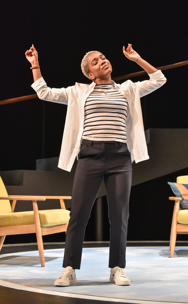 Photos: First Look at THE FELLOWSHIP at Hampstead Theatre Image